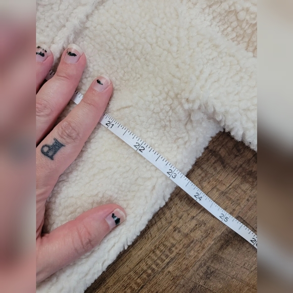 Only 'Deena' shacket - Picture 12 of 15